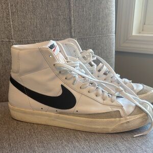 Nike Men's White and Black High-Top Sneakers